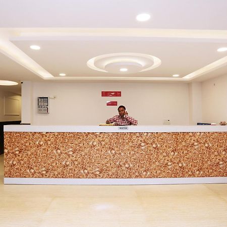 Hotel O M Suites Νέο Δελχί Εξωτερικό φωτογραφία