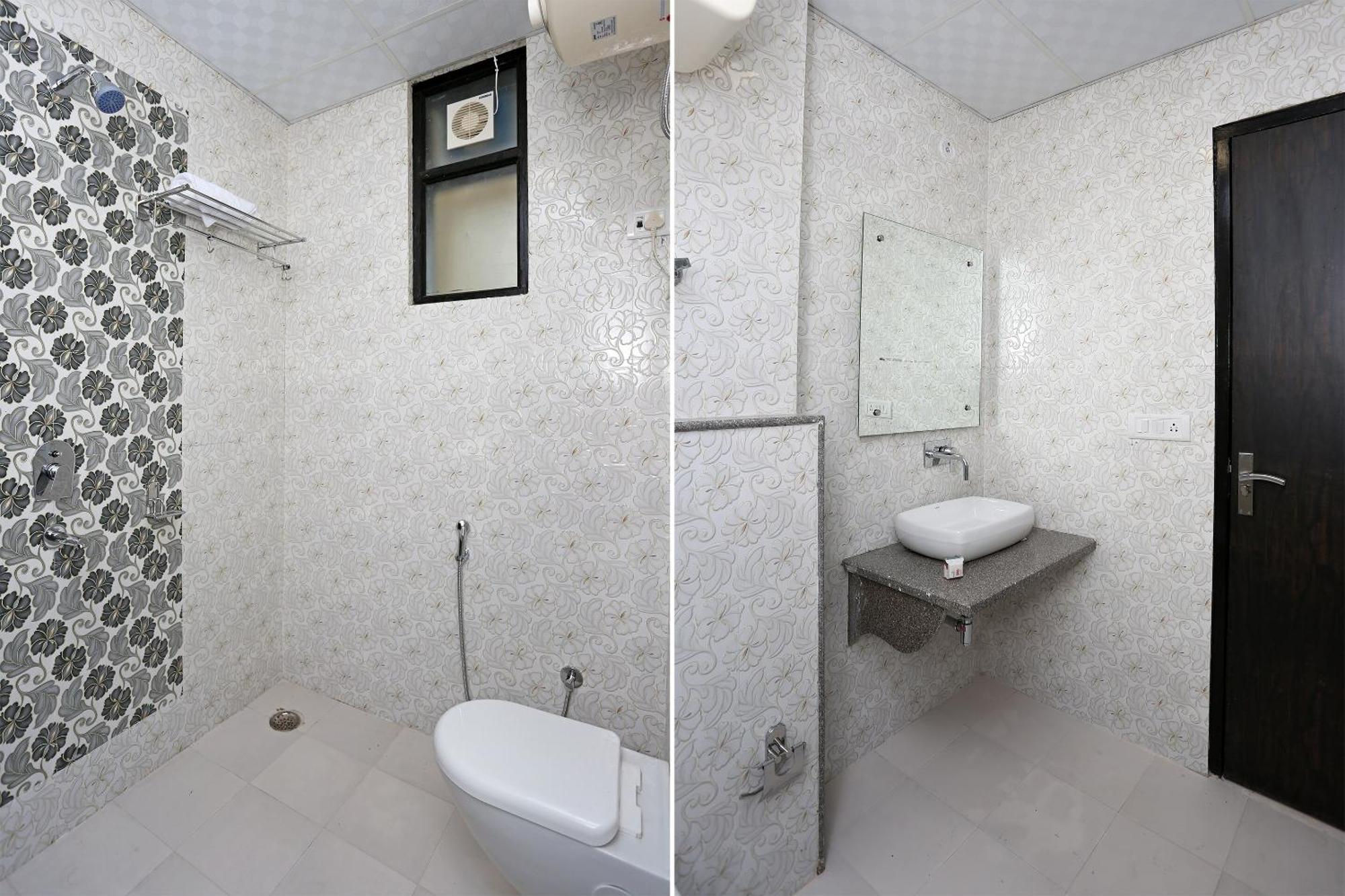 Hotel O M Suites Νέο Δελχί Εξωτερικό φωτογραφία