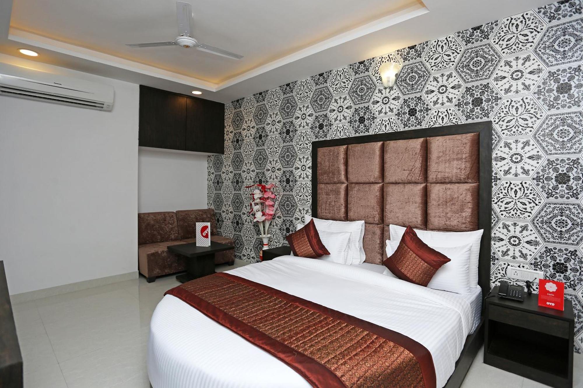 Hotel O M Suites Νέο Δελχί Εξωτερικό φωτογραφία
